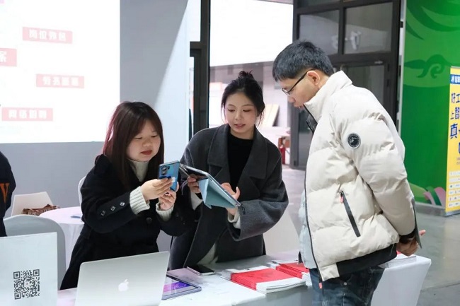 瑞方人力亮相成都大型春招會，激活就業服務新動能 第3張