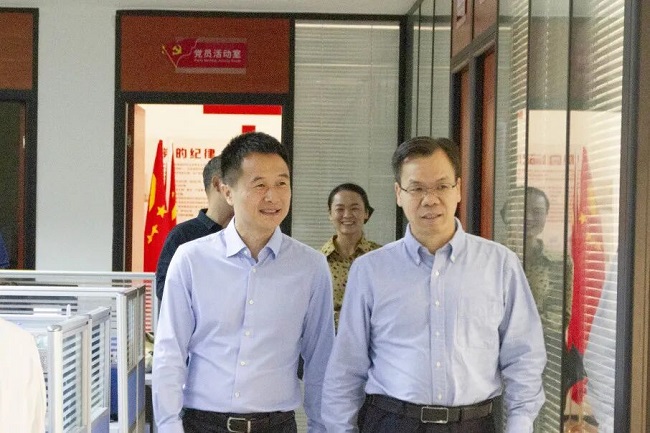 湖南省委統戰部副部長、省工商聯黨組書記胡建新一行蒞臨瑞方人力考察指導 第1張